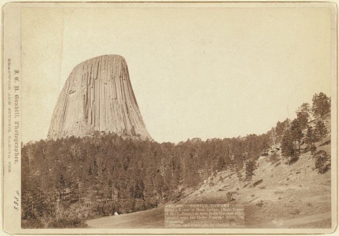 Devils-Tower-Wyoming